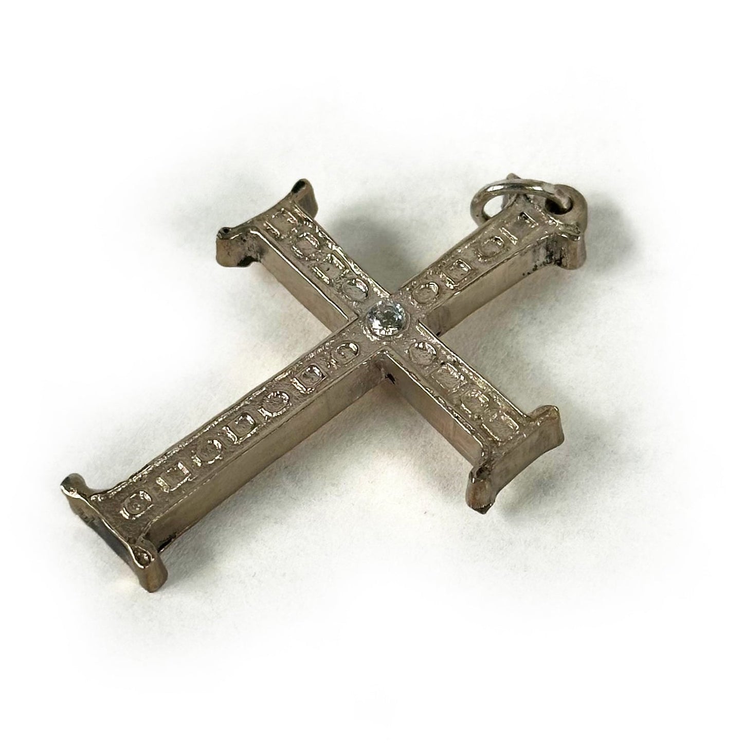 MTP Cross, Large